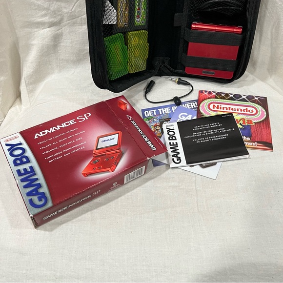 Game Boy Advance SP - Picture 6 of 8